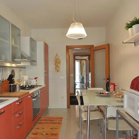 Sole & Querce Apartments- Bike Friendly With Garage Appartamento *