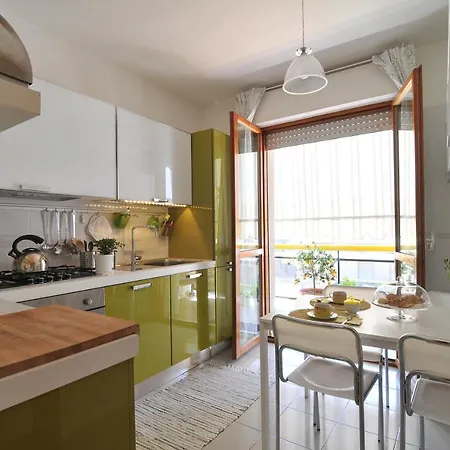 公寓 Sole & Querce Apartments- Bike Friendly With Garage