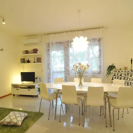 公寓 Sole & Querce Apartments- Bike Friendly With Garage 兰恰诺