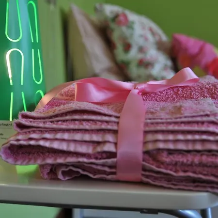 Sole & Querce Apartments- Bike Friendly With Garage