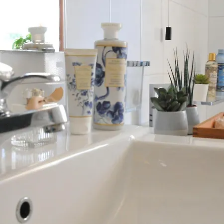 Sole & Querce Apartments- Bike Friendly With Garage 公寓 兰恰诺