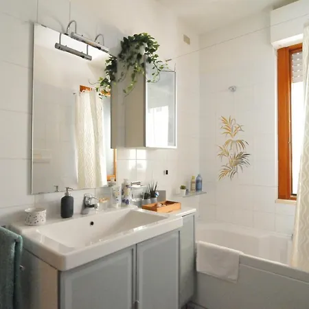 Sole & Querce Apartments- Bike Friendly With Garage 兰恰诺