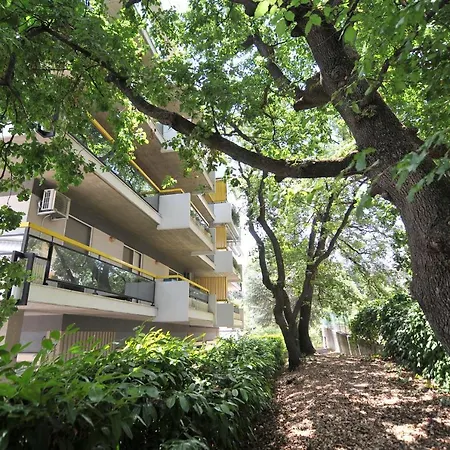 Sole & Querce Apartments- Bike Friendly With Garage 公寓 兰恰诺