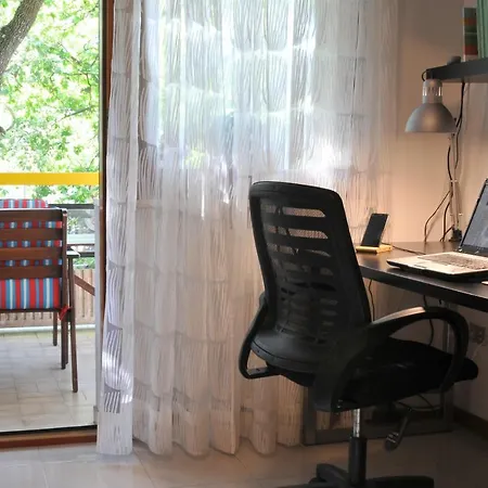 Sole & Querce Apartments- Bike Friendly With Garage 公寓 *