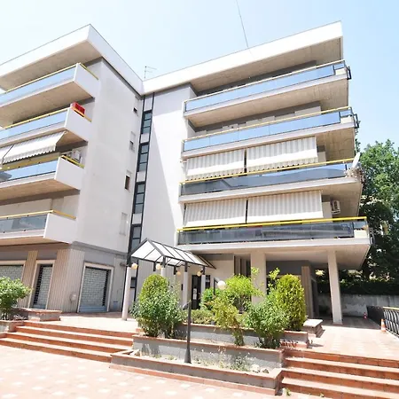 公寓 Sole & Querce Apartments- Bike Friendly With Garage *