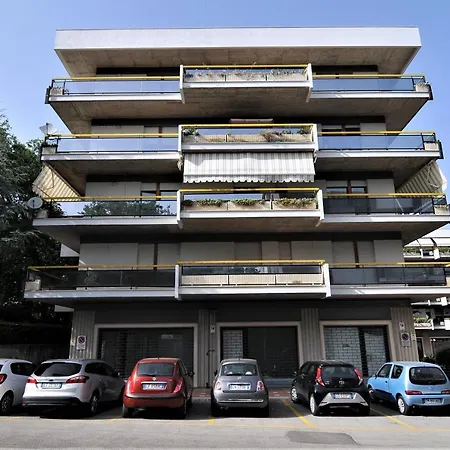 Sole & Querce Apartments- Bike Friendly With Garage Lanciano