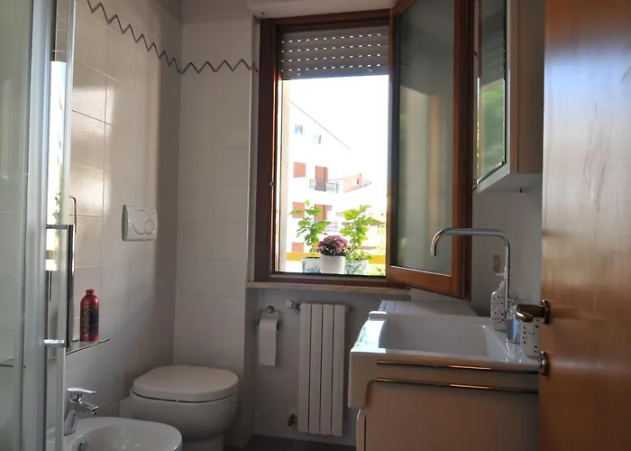 Sole & Querce Apartments- Bike Friendly With Garage Διαμέρισμα Λαντσιάνο