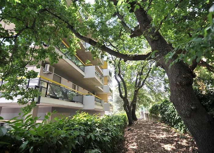 Sole & Querce Apartments- Bike Friendly With Garage Διαμέρισμα Λαντσιάνο